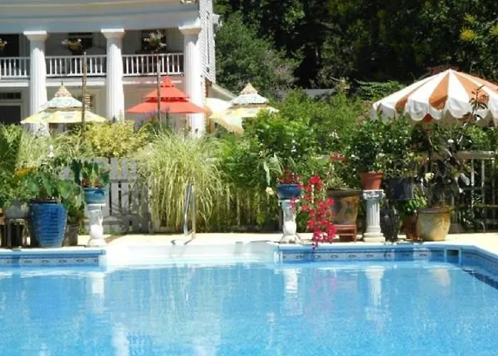 House Of 1833 Bed And Breakfast