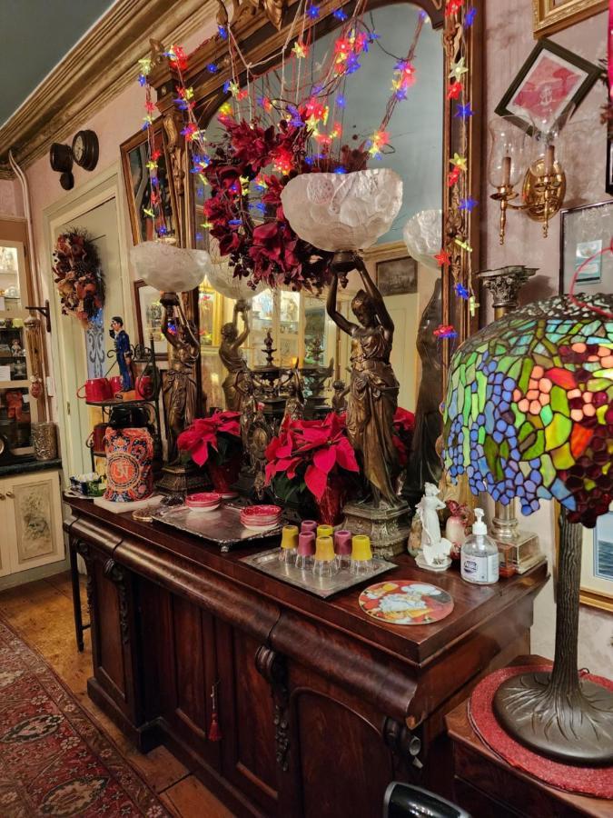 House Of 1833 Mystic
