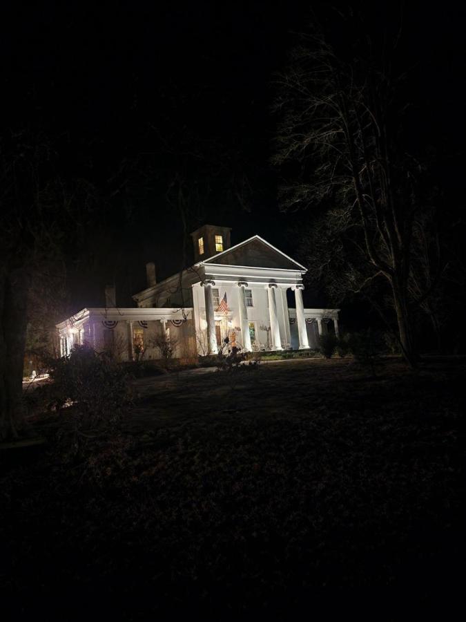 House Of 1833